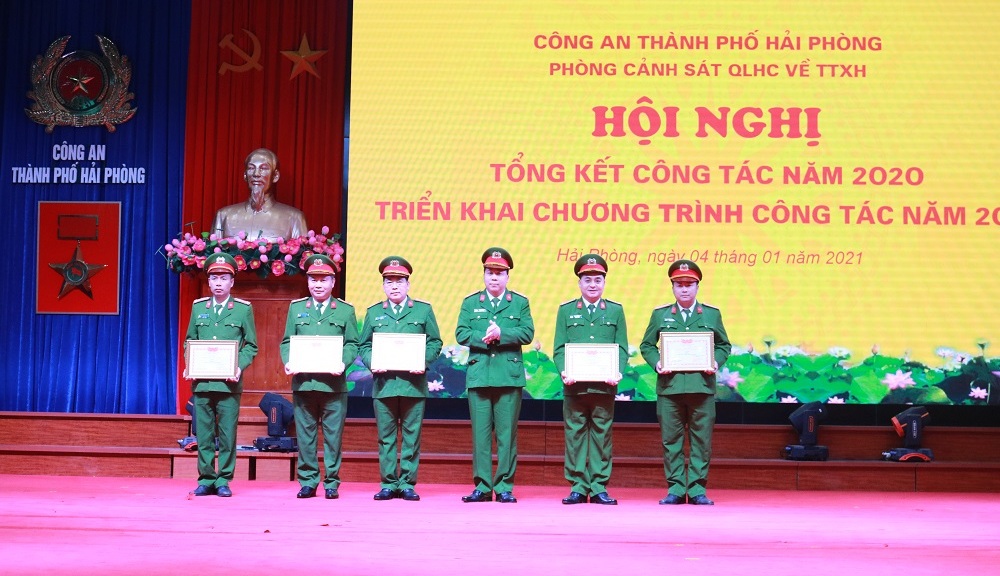 Phòng Cảnh sát QLHC về TTXH:  Tổng kết công tác năm 2020; triển khai chương trình công tác năm 2021